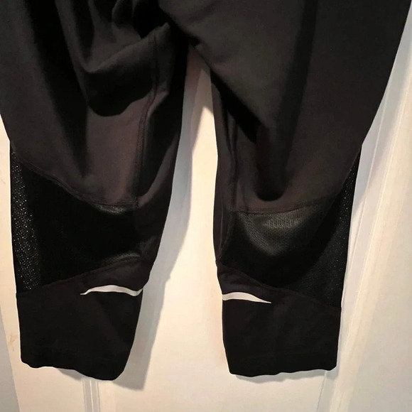 Mountain Hard Wear Workout Pants - Medium - Picture 6 of 7